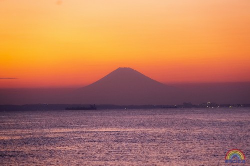 「おすすめ陸の風景―東京湾越しの富士山―」