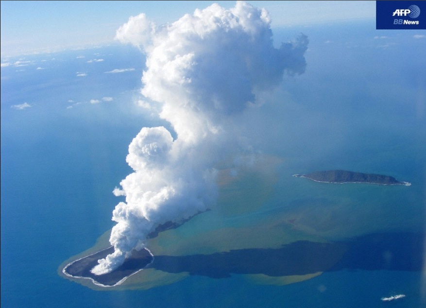 トンガで海底火山噴火