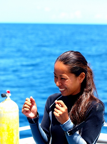 パプアニューギニア・日本人ダイビングガイドのユカさん(YUKA　AKAHISHI)