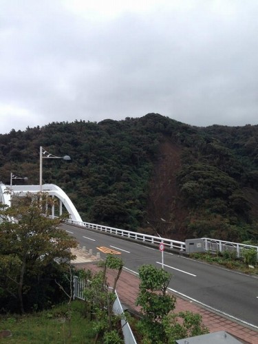 台風の被害を受けた伊豆大島
