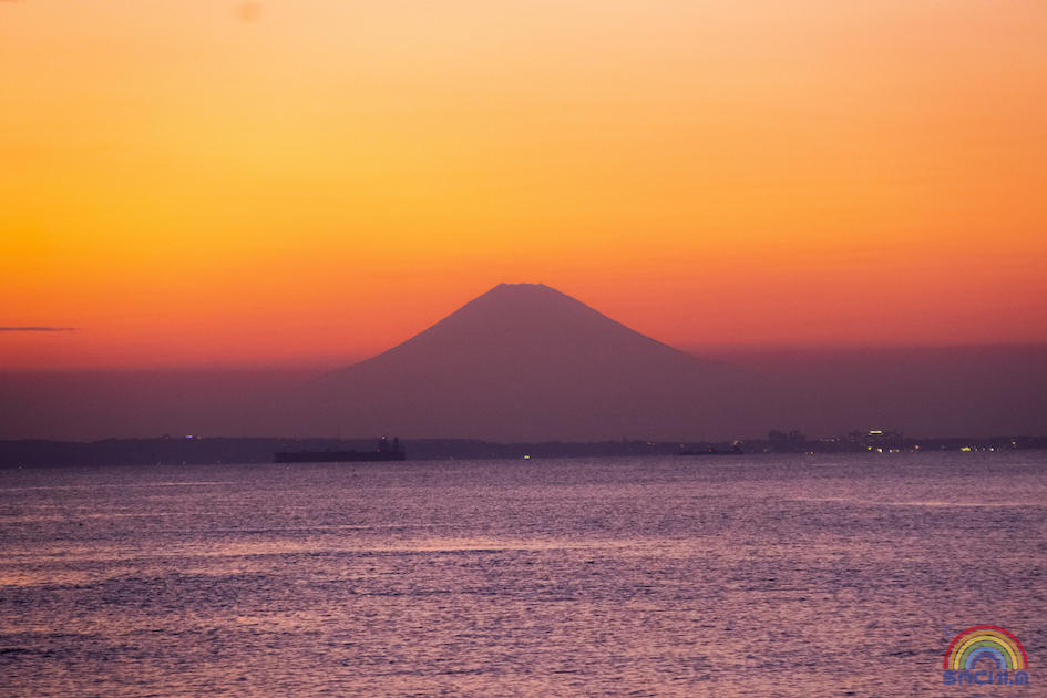 「おすすめ陸の風景―東京湾越しの富士山―」