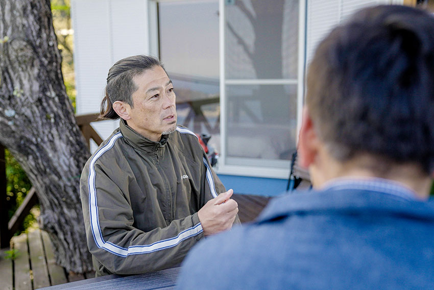 熱海のダイビングの歴史を語る豊嶋さん