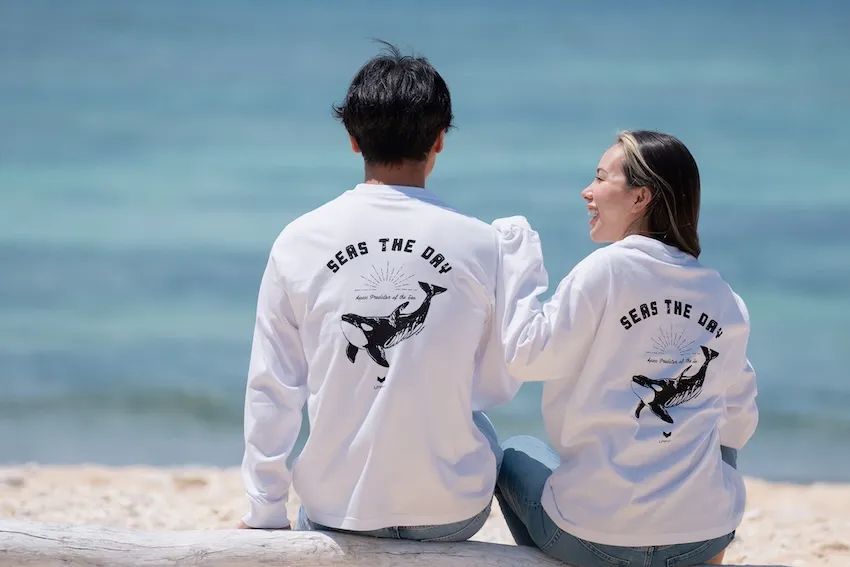 「SEAS THE DAY」には「今を生きる」という意味の「Seize the day」と海を愛するという思いが込められている