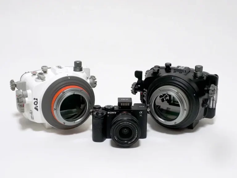 AOI UH-A7CⅡ-WHT & AOI UH-A7CⅡ-BLKとSONYα7C II ILCE-7CM2L ズームレンズキット