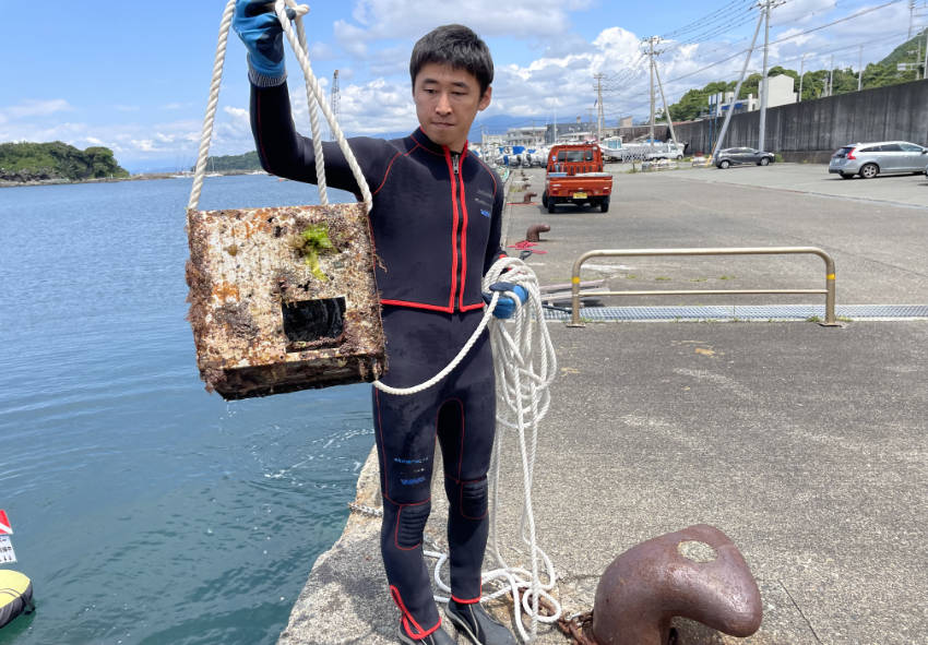 鉄片のようなもの