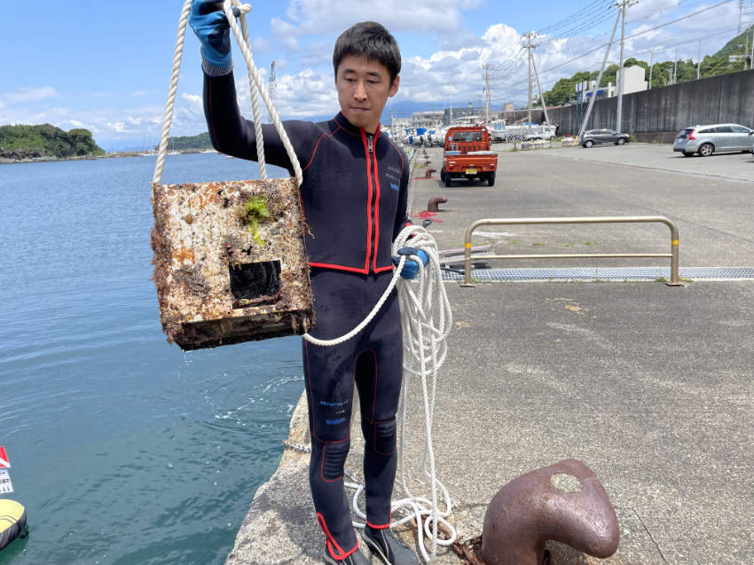 鉄片のようなもの
