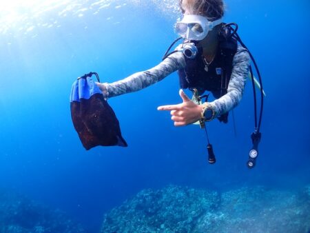 “水中ごみ拾いバッグ”が宮古島×石垣島フォトコンのクラファンリターンに新登場