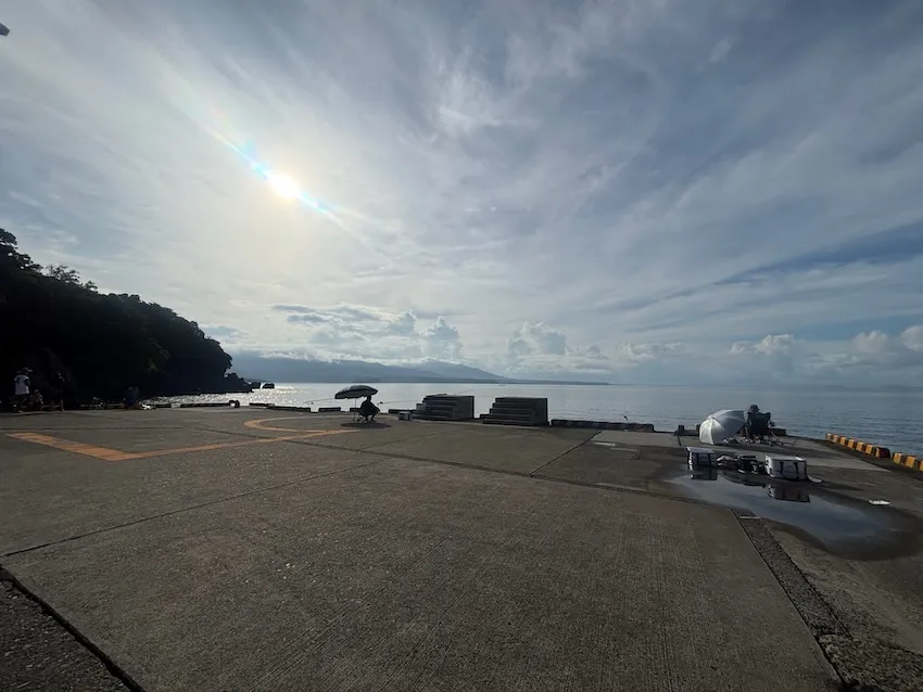 下村避難港。ここから船でプラットフォームまで5分ほど