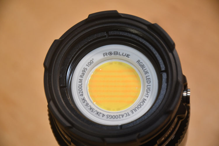 SYSTEM02 TricolorオリジナルのLED