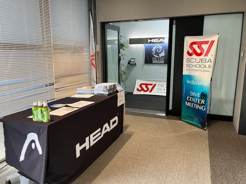 HEAD Japan本社にて