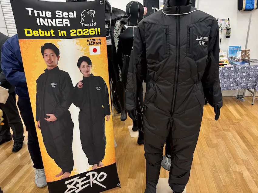 イギリス発の高機能ドライスーツインナー「True seal」。ZERO国内工場で作成が可能になり、3月から安定供給されることに