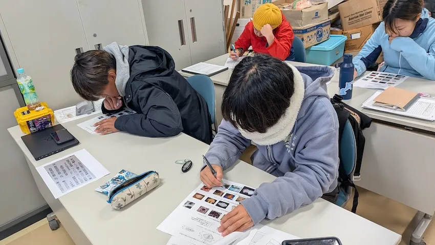 講座の最後にはオンラインの事前学習と二日間で習った内容を筆記試験で確認