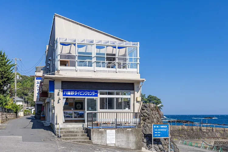 ビーチポイントが目の前のダイビングサービス