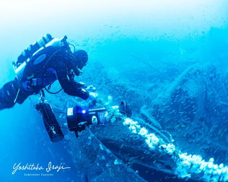 82年間誰も見ていなかった軍艦「長良」へ。水中探検家・伊左治佳孝が語る、水深100m・162分の潜水